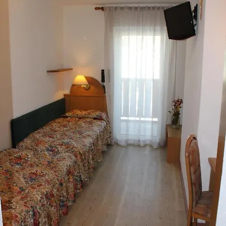 Hotel Cima Undici 3*