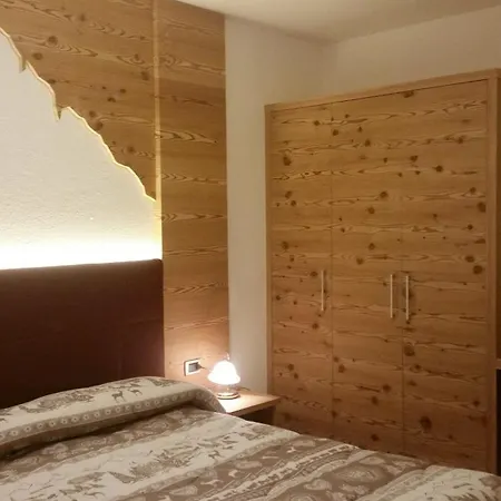 Cima Undici 3* Pozza di Fassa