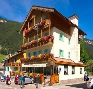 Hotel Cima Undici 3*