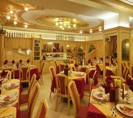 Cima Undici Hotel 3*